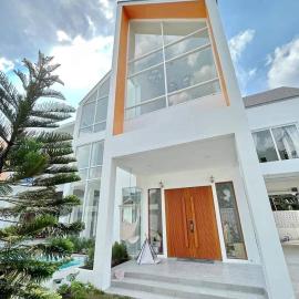 Luxury Pool Villa 99
