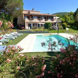 Corsicadream cupabia, appartement dans villa proche Porticcio, vue mer, piscine, hotell i Pietrosella