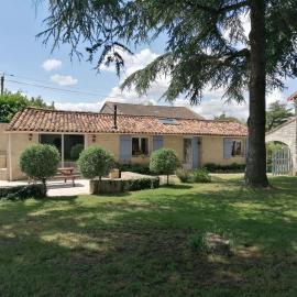 Lodge in Saint-Ciers-Sur-Bonnieure