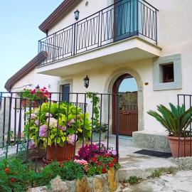 Montalbano Elicona में, होटल Albergo Diffuso Montalbano Borgo Antico - La Casetta del Vento