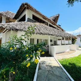 Lilo Cottages