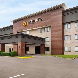 La Quinta Inn Birmingham - Inverness, hotel u gradu 'Birmingham'