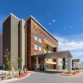 La Quinta Inn & Suites by Wyndham El Paso East Loop-375, hotel in El Paso