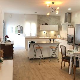 Casa Rural Miraelrio، فندق في Corral Rubio