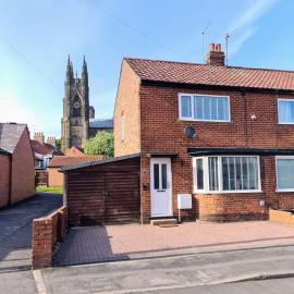 Semi detached quite location