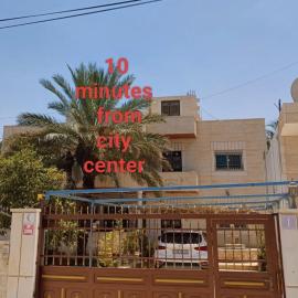 BnB La Luna Entire Apartment, hotel v mestu Jericho