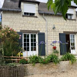 Chambre chez Armelle, hotel in Avoine
