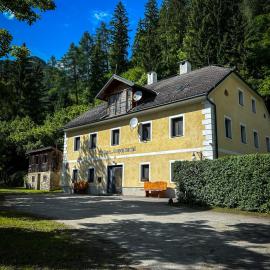 Groppenstein Apartmanház, hotell i Obervellach