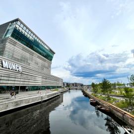 BJØRVIKA Opera & Munch Area - By the sea & in the city, near Oslo Centralstation, хотел в Осло