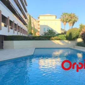 Spacieux 2 pièces avec piscine, terrasse et parking, proche plages et commodités - Menton Garavan