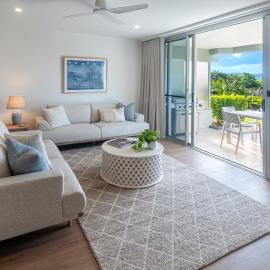 Lagoon Beachfront Lodge 006 on Hamilton Island by HamoRent, hotel in Hamilton Island
