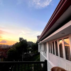 LOUIS LAKE VILLA, hotell sihtkohas Kandy