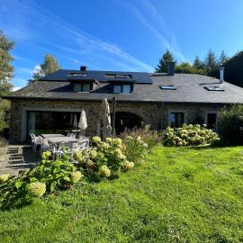 Grange de Lesse, hotel en Libin