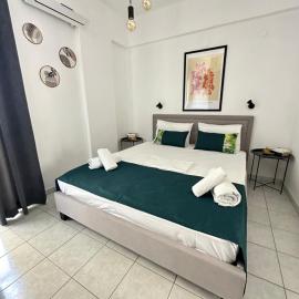Argiro's apartment at Agia Galini, khách sạn ở Agia Galini