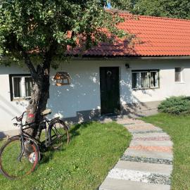 Léda Guesthouse 1 Szentegyháza, hotel in Vlăhiţa