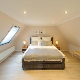 Ferienwohnung Schlafgemach - Gemütlicher Urlaub zwischen Ostsee und Holsteinische Schweiz - Boxspringbett & Wallbox