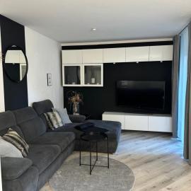 einfachHEIMISCH - Apartment am See - NETFLIX - ERHOLUNG PUR - SEEBLICK - MODERN