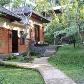 Arnata Guest House & Pasraman Yoga Lokanata