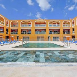 La Concha Beach Apartments with pool for kids!, hotel a Cotillo