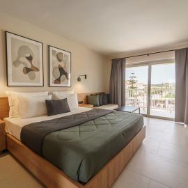 Filoxenia Hotel Zakynthos、チィリヴィのホテル