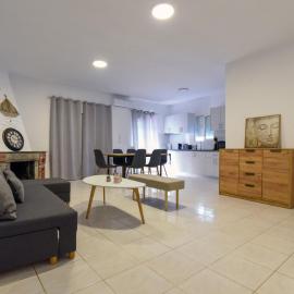Beach Apartment Μ