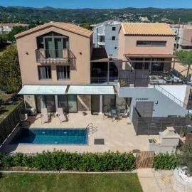 Argeno Suites Lefkada, hotel en Lefkada