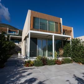 Sea Drive Luxury Vila Green Coast, hotel a Palasë