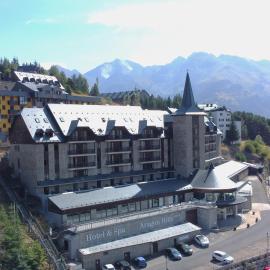 SNÖ Aragon Hills, ξενοδοχείο σε Formigal