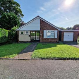 3 Bed Gatley Home Free Parking