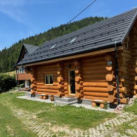 Zrub Hanesy – hotel w mieście Donovaly