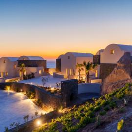 Halo Santorini - Living Experience, hotel em Fira