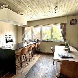 Belle Vie Comfortable guest house near Bruges, hotel u gradu 'Oostkamp'