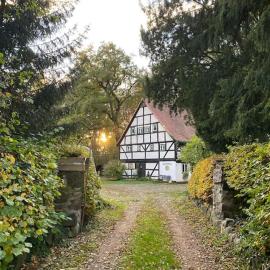 Wassermühle Triglitz - Alleinlage für Retreats, Workshops, Family & Friends，Triglitz的飯店