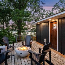 Waterfront Maple Lake Cabins w/ Private Beach!, Hotel in Maple Lake