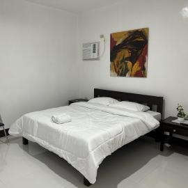 Anahaw's Inn, hotel en Dipólog