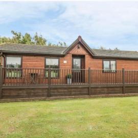Golf Retreat 6 - Haggerston Castle, Hotel in Berwick-upon-Tweed