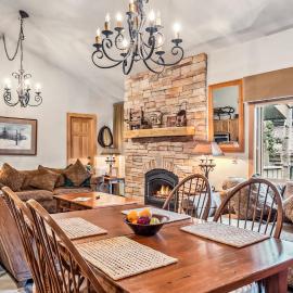 2BR Keystone Condo Near Ski Lifts and Trails, hotel in Keystone