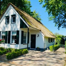 Vakantiehuis Villa 56, hotel v destinácii Heel