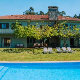 Just Like Home - Casa de Cimo de Vila