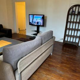 15 min Paris, hotel in Drancy