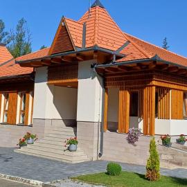 Villa Bellini Borszék, отель в Борсеке