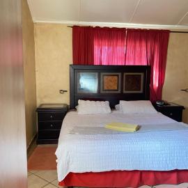 Texas Phalaborwa guesthouse, khách sạn ở Phalaborwa