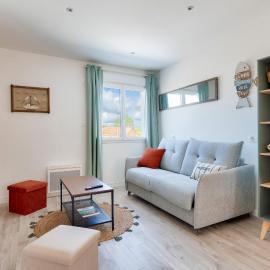 180m de la plage, quartier animé studio 2 personnes