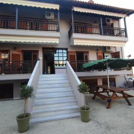 Iris House, hotel in Ierissos