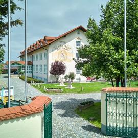 Hotel Linderhof, готель у місті Ерфурт