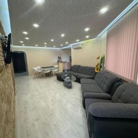 Sunny & Stylish Apartment, hotel en Vratsa