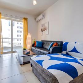 2 Bedroom Apartment with Balcony in St Julians, Paceville, Apt 5 By Vaganza