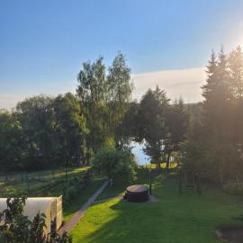Prie ežero, hotel u gradu 'Zarasai'
