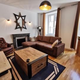 Appartement 3 chambres au cœur du Jura, idéal famille, hotel in Salins-les-Bains