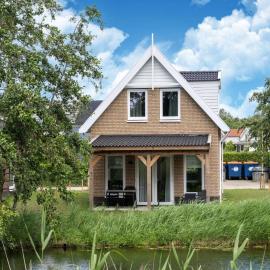 Holiday Home by Lake Beach Simonshaven, Hotel in Simonshaven